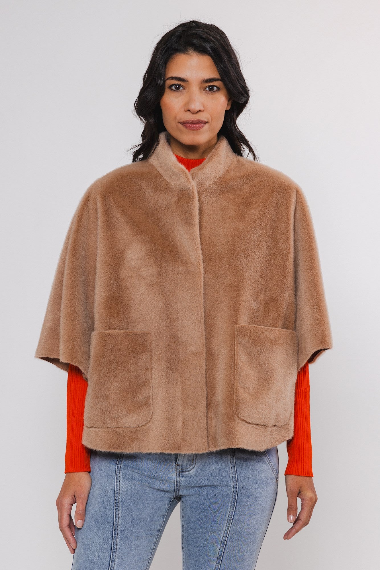 Rino&Pelle Cape Dewi Camel